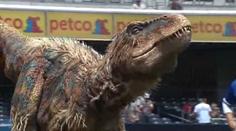VIDEO: POZOR, DINOSAURUS na hřišti. Co dělalo zvíře na baseballu?