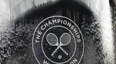 Předepsané oblečení, jahody i šampaňské. Tohle je Wimbledon!