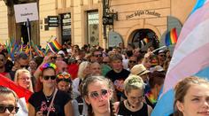 Prahou prošel duhový průvod. Tématem festivalu Prague Pride byly tradice