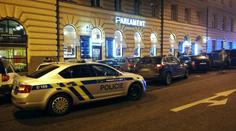 Opilá řidička srazila v centru Prahy dvě ženy a nabourala 6 aut