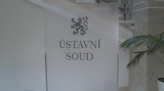 Žena trpí po operaci obřími problémy, teď se jí zastal Ústavní soud