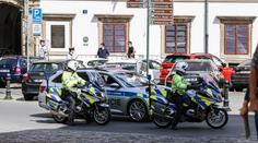 Mimořádná bezpečnostní akce: Pražská policie vypátrala 14 podezřelých lidí