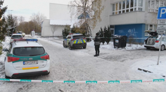 Slovenské školy čelí výhrůžkám terorismem. Policie spustila pátrací akci
