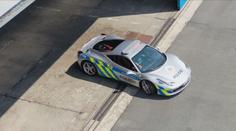 Policie dohlídne na tuningový sraz. K tomu určené ferrari ale na silnice nemůže