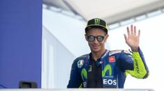 Valentino Rossi je po operaci. Chci být zpátky na motorce, vzkázal