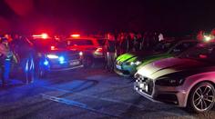 V Praze si dali sraz majitelé vytuněných vozů. Policie rozdala pokuty za statisíce