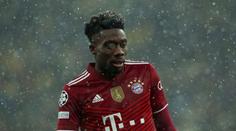 Do tréninku Bayernu se vrátil po problémech se srdcem obránce Davies