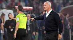 Slavný kouč v slzách. Ranieri dotáhl Cagliari do Serie A. Postup slaví potřetí