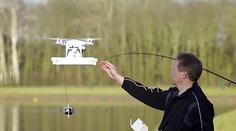 VIDEO: Na prut zapomeňte. Na ryby si berte jedině dron!