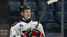Je to oficiální! Jednička draftu Lafreniére se upsala Rangers na tři roky