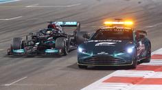 V pravidlech F1 se změnilo jedno slovo, za nových podmínek by vyhrál Hamilton