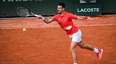 Djokovič i Nadal hladce postoupili, Zverev se druhým kolem protrápil