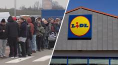 Lidé vzali Letňany útokem. Lidl tam nabízí obří slevy, stojí se dlouhé fronty