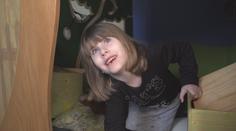 Lucinka trpí vzácnou nemocí. Špatné zprávy už nečtu, pláče maminka