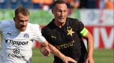 První zápas, první problém. Nehroutil bych se, říká expert o zakopnutí Slavie