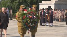 Českoslovenští legionáři slaví 100 let od vzniku. Prahou prošel průvod