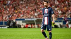 Messiho v PSG nechtějí ani fanoušci. Před sídlem klubu ho sprostě uráželi
