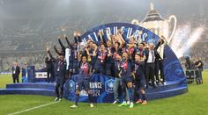 Mbappé se loučí s PSG trofejí. Pařížané ve finále poháru porazili Lyon