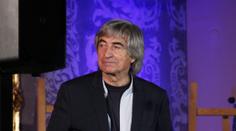 Princ Mojmír okouzlil nejen Popelku. Stále šarmantní herec a zpěvák slaví 80 let