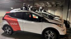Autonomní auta v ohrožení. Robotický taxík za sebou táhl chodkyni, firma to zatajila