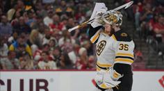 Ullmark v play-off nepřesvědčuje. Sáhne trenér Bostonu v 7. zápase ke změně?