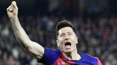 Kanonýr Lewandowski opět pálil a Barca slaví vítězství. Králův Espanyol padl