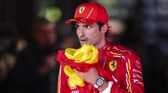 Sainz má prý o budoucnosti jasno. Mělo by dojít k rošádě s Hamiltonem