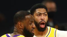 Blíží se konec "temna" v Lakers? První z hvězd se vrací k tréninku