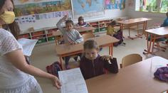 Ne horší známky než v pololetí, radí ministerstvo. Psycholog nesouhlasí