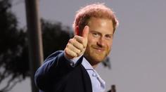 Žena v letadle potkala prince Harryho. Na to, co jí řekl, nikdy nezapomene