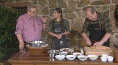Jaroslav Sapík se synem potěší všechny gurmány. Prozradili tajný rodinný recept