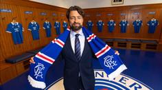 Fanoušci Rangers v šoku. Zjistili, jakou krásku si doma hýčká nový trenér