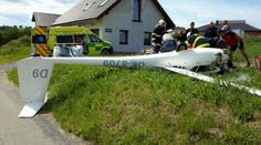 U Poličky se zřítilo ultralehké letadlo. Dopadlo do vesnice