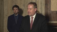 Omezení péče v nemocnicích hrozí dál. Vláda se s lékaři na platech neshodla