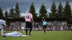 Agresor na Karlovarsku: Soupeřovi zlomil kost, hrozí mu i vězení!