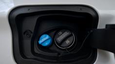 Rána pro majitele moderních dieselů. Odstaví nedostatek AdBlue jejich auta?