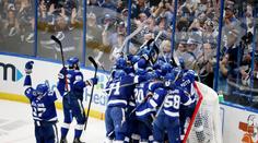 Tampa i nadále sní o obhajobě Stanley Cupu. Rozhodla gólem v oslabení