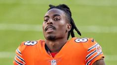 Zkrat v NFL! Američan rozdával při hře rány pěstí, soupeř zůstal klidný
