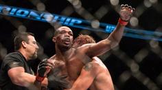 Poslední UFC 2018: Návrat Jonese i souboj o nejlepší ženu klece!