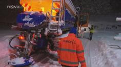 STŘEPINY: Vykolejené vlaky a zapadlá auta! Česko zachvátila kalamita