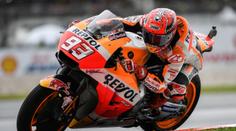 Marquez si na čtvrtý titul musí počkat. Abraham spadl a nedokončil