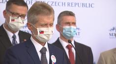 Miloš Vystrčil bude dál šéfem senátorů