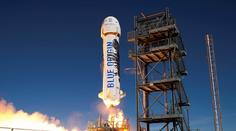 Další vesmírný milník pokořen! Jeff Bezos úspěšně dosáhl kosmu
