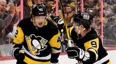Kapanen skóroval ukázkovou ulejvkou, ohromil i baseballový Pittsburgh