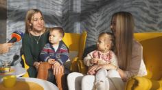 Sestry porodily ve stejný den! Dětem jsou dva, všechno prožívají spolu
