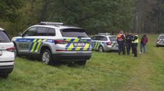 Policie na Děčínsku hledala ozbrojeného mladíka. Je podezřelý z loupeže