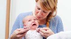 Žena chce pojmenovat dítě po části těla. Je to nejhorší jméno na světě, smějí se lidé