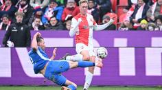 Liga má jistý míč až do roku 2030. A kluby si díky UEFA o dost polepší