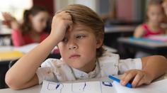 Českým dětem škola nevoní. Problém je i v rodičích, říká expert