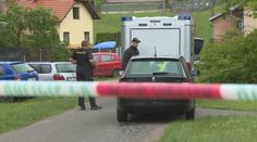 Muž měl pobodat manželku. Ta spolu se synem skončila v nemocnici